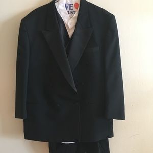 Mens tuxedo-like new